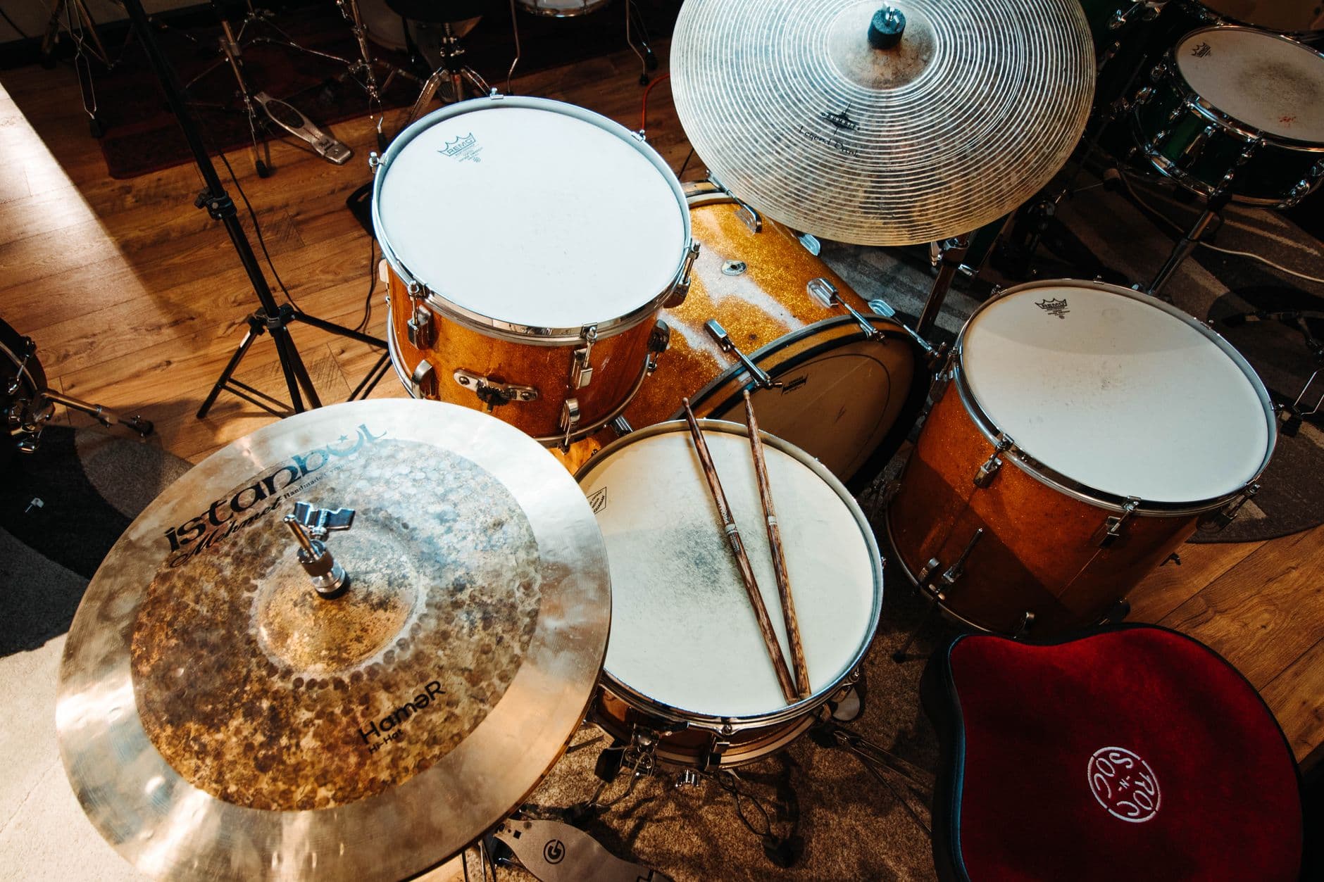 Gluing the Drum Bus with Saturation and Shaping Its Impact with Transient Control